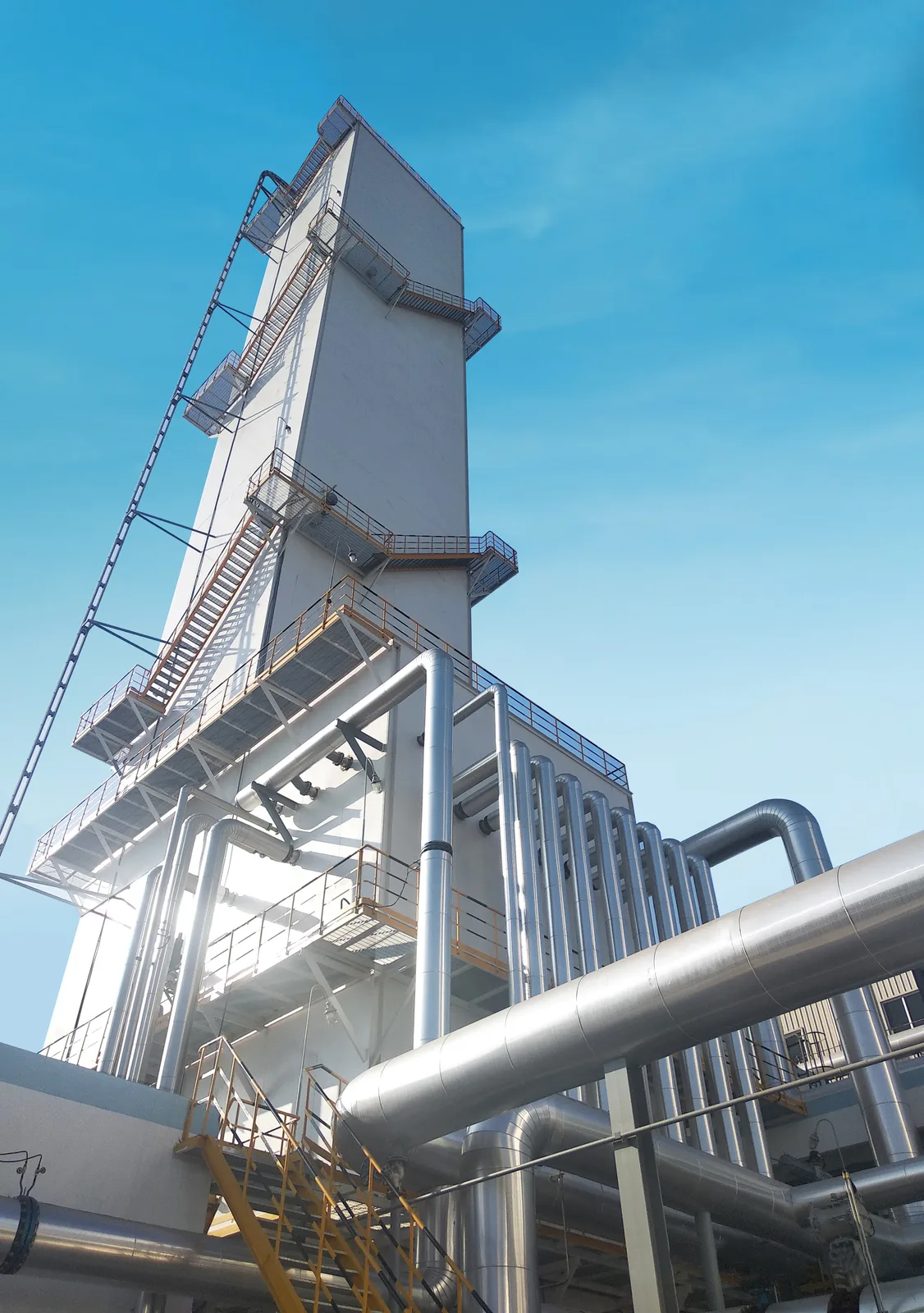 DINAK gaseous air separation unit cold box and compression house